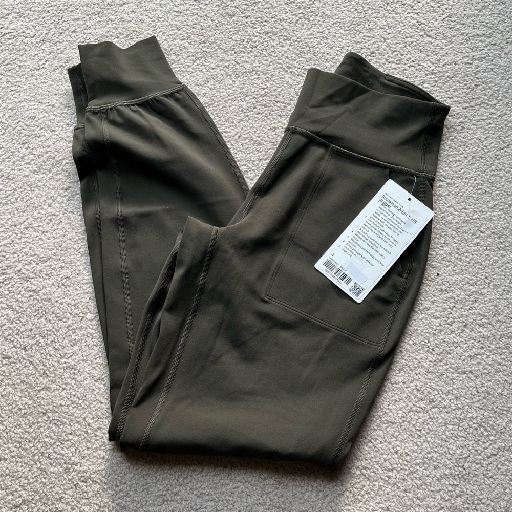 Lululemon Align Joggers NWT Size 4